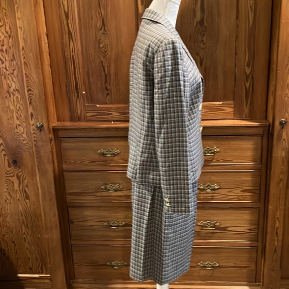 Gray skirt suit with blue orange white plaid 14 - Picture 6 of 7
